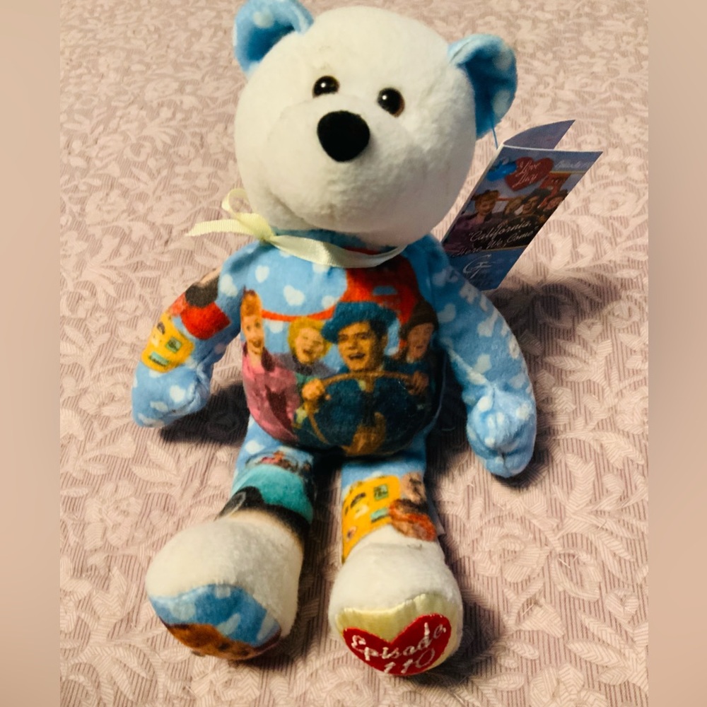 I Love Lucy beanie bear from episode 110 issue #001 “California Here We Come”